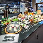 Qubus Hotel 3*