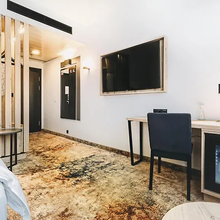 Qubus Hotel